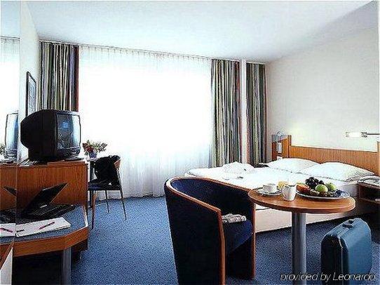 Ramada By Wyndham Hannover Messe Laatzen Bilik gambar