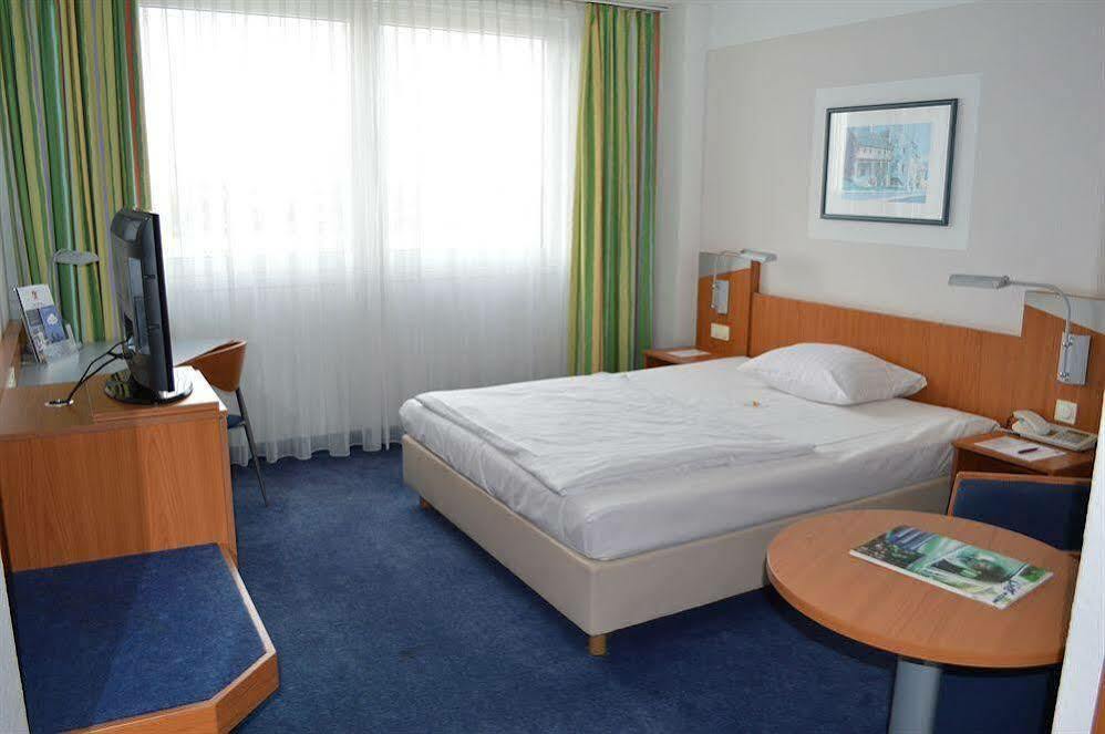 Ramada By Wyndham Hannover Messe Laatzen Luaran gambar